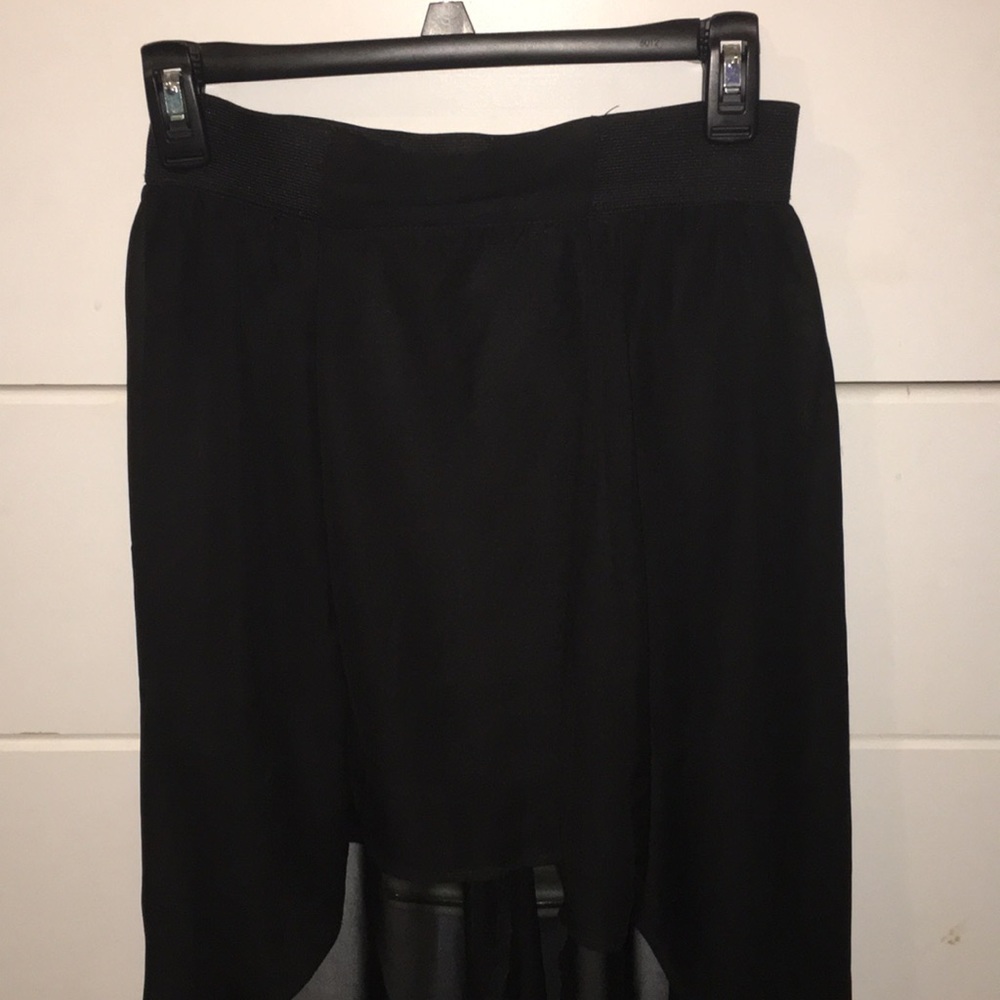Black high low skirt